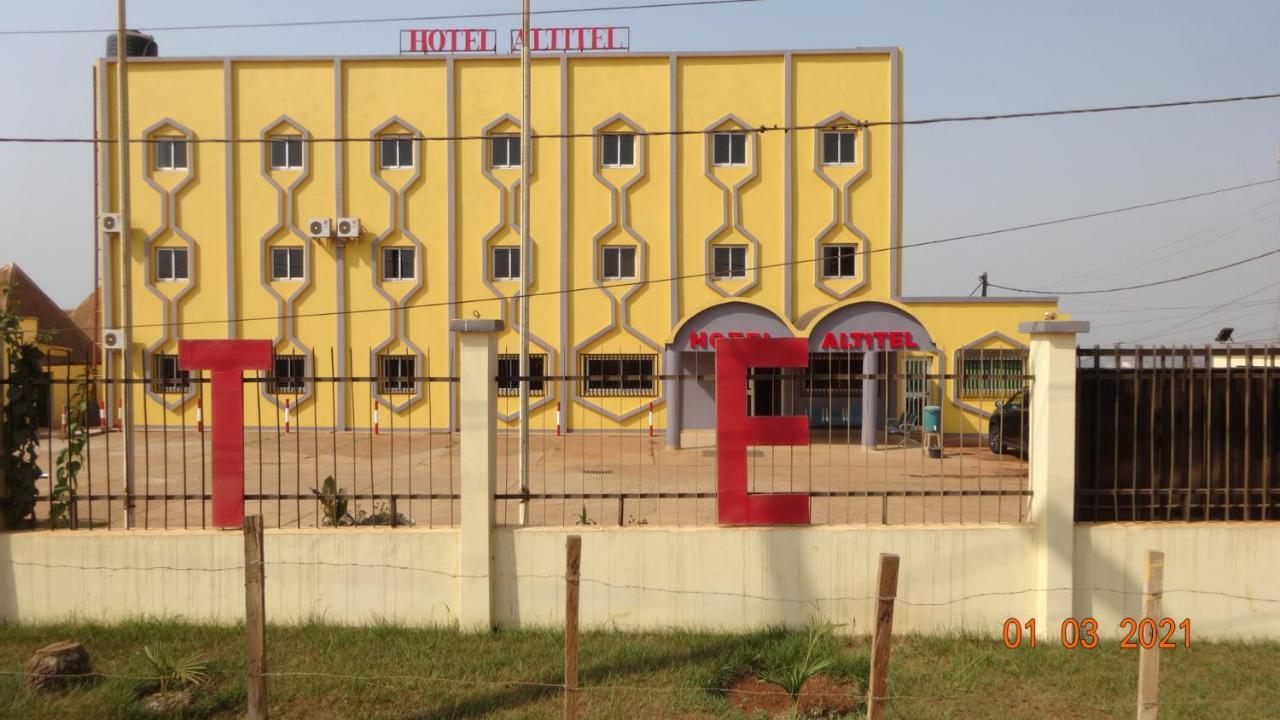 Hotel Altitel Bafoussam Exteriér fotografie