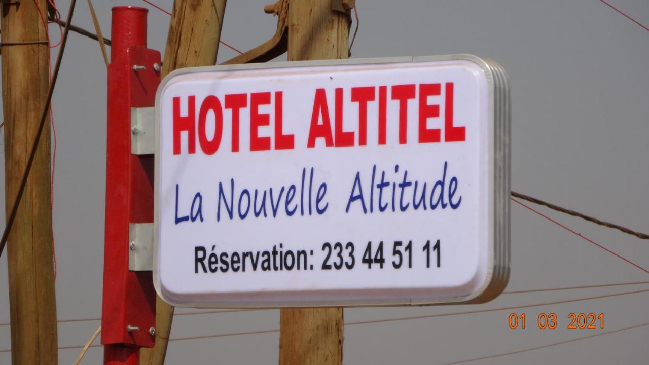 Hotel Altitel Bafoussam Exteriér fotografie