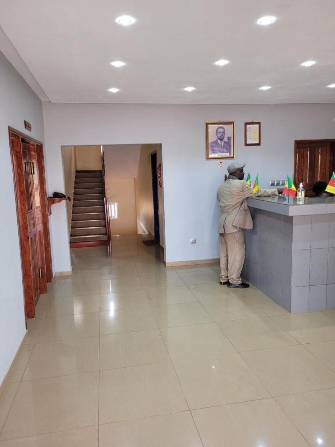 Hotel Altitel Bafoussam Exteriér fotografie