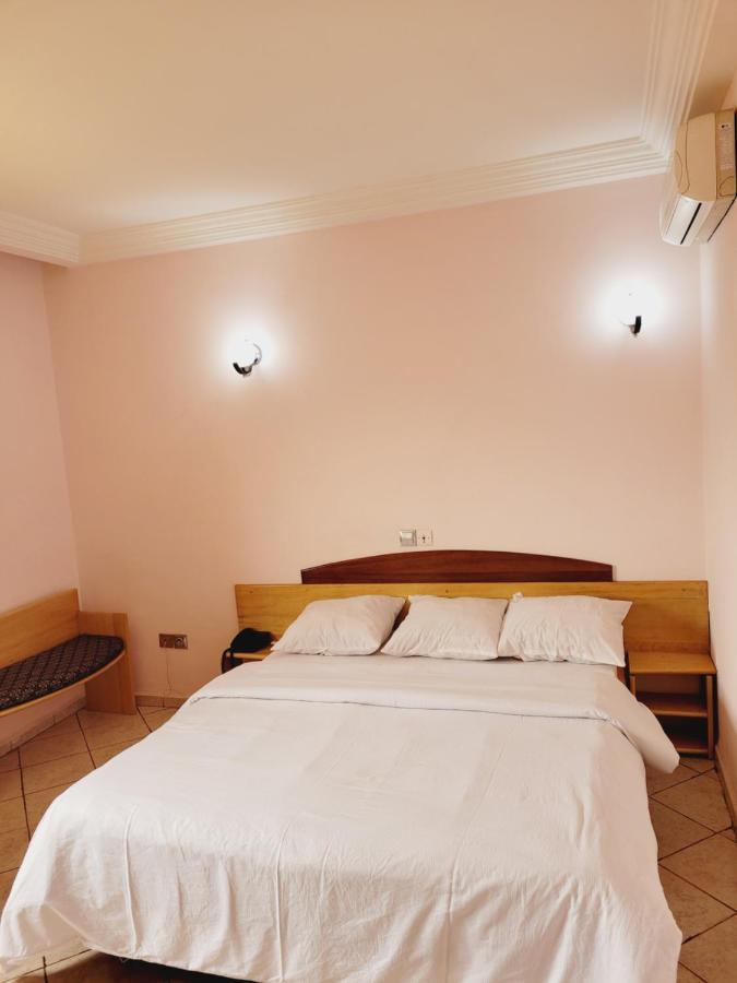 Hotel Altitel Bafoussam Exteriér fotografie
