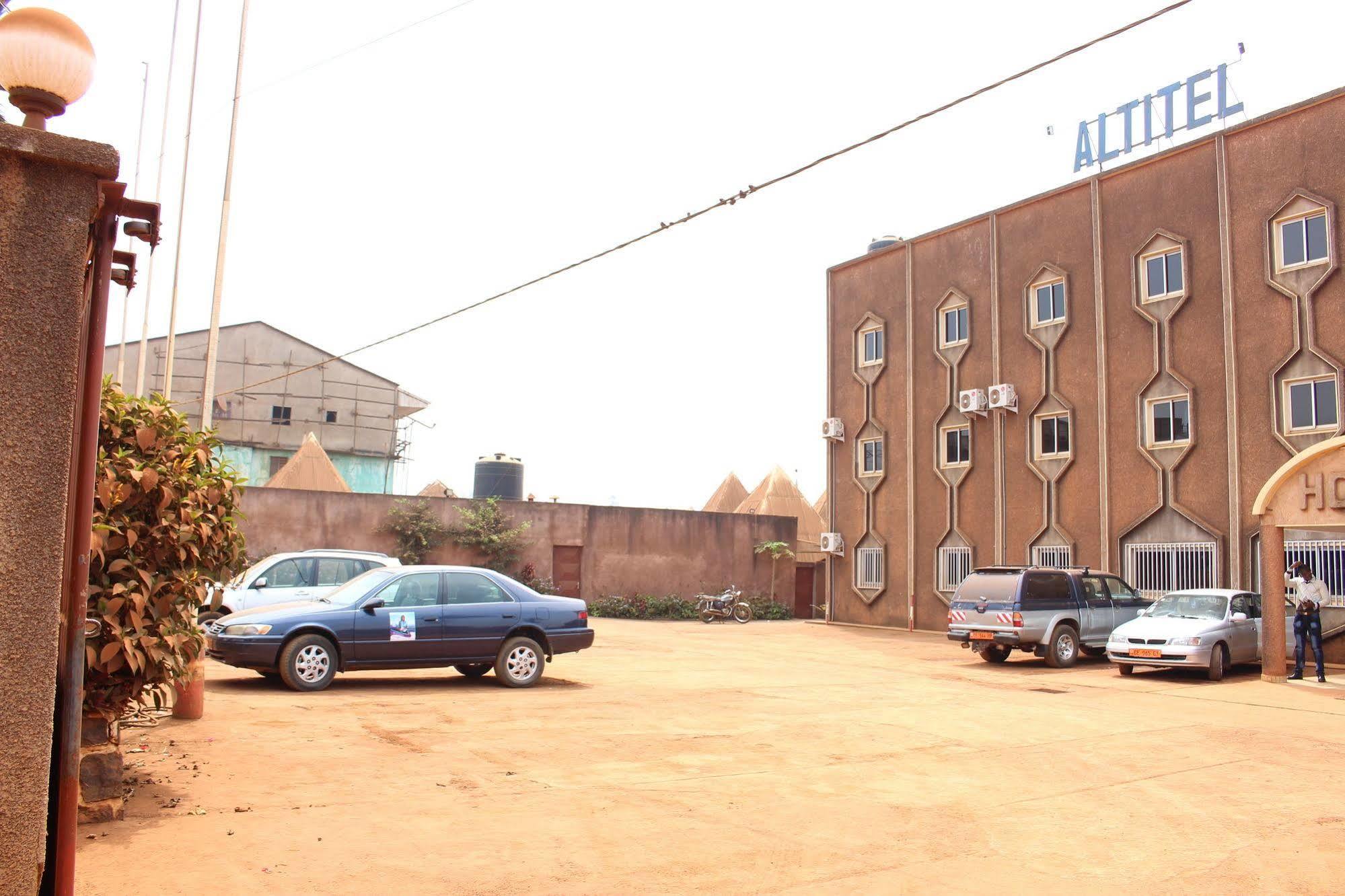 Hotel Altitel Bafoussam Exteriér fotografie